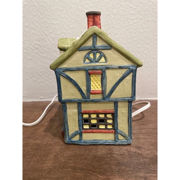 Americana Porcelain Collectible Christmas Village Candle Maker VTG 1991 Lighted - Picture 3 of 8